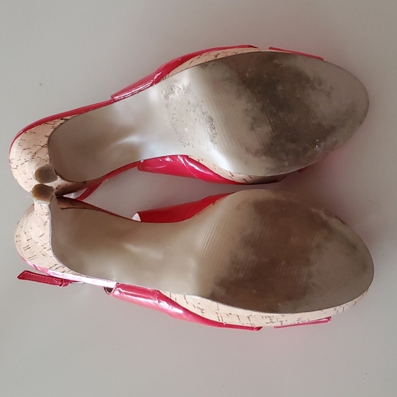 GUESS size 8.5 red heels - Picture 4 of 11